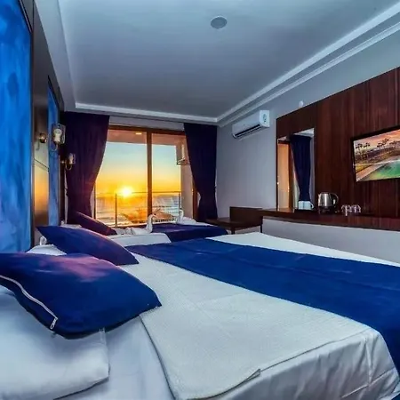 Hotell Hitit Marina &