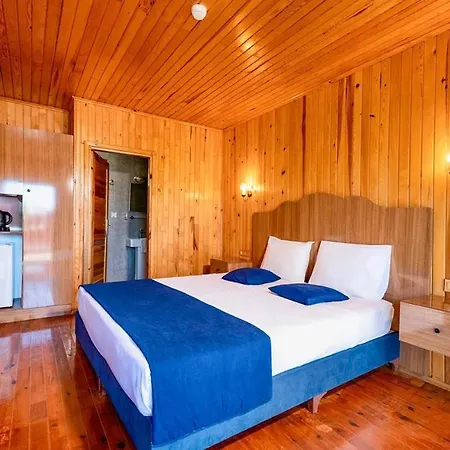 Hitit Marina & Hotell 4*